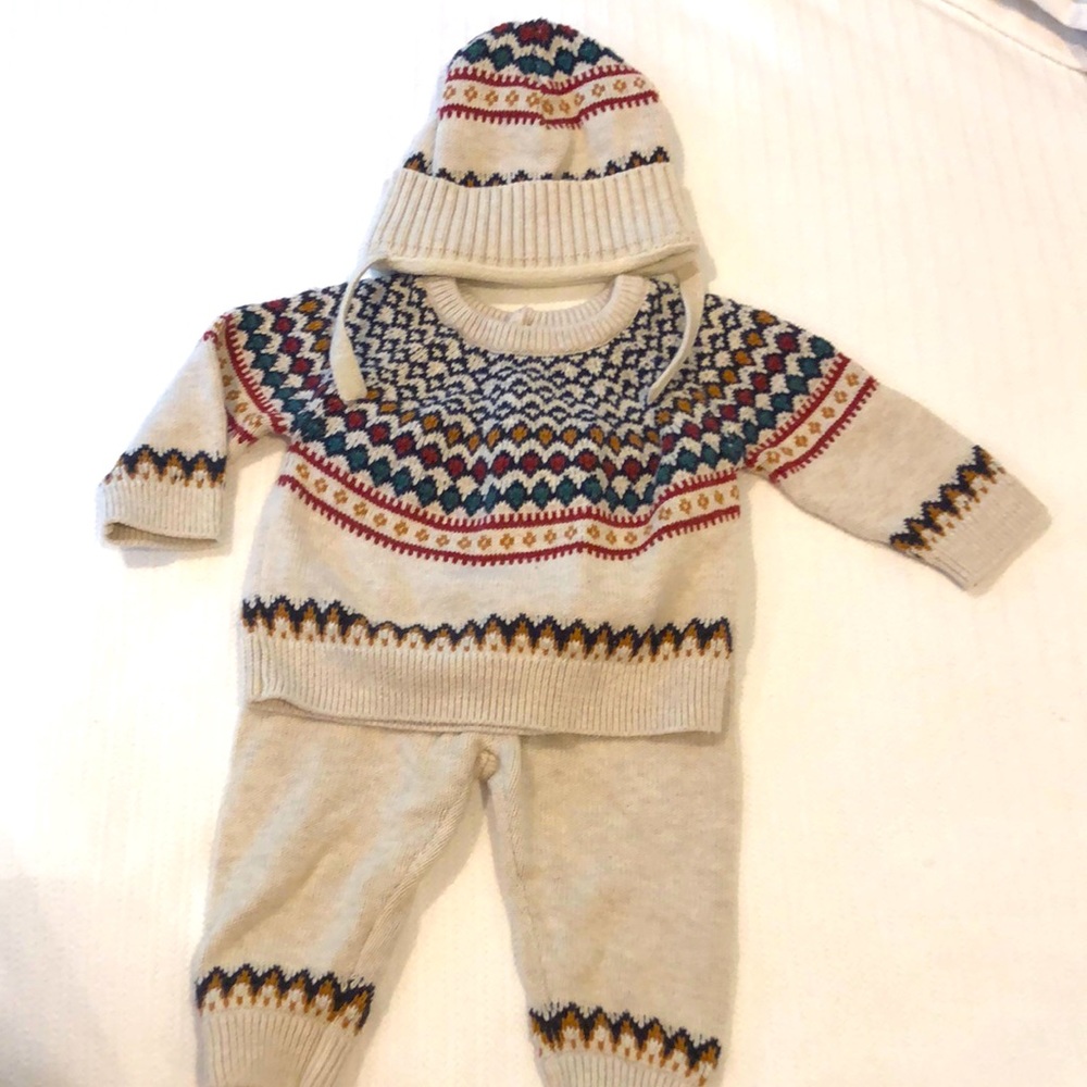 Baby GAP 6-12 months 3 piece knit set
